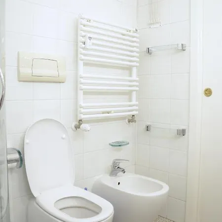 New Renovated With Balcony Porta Romana Milan