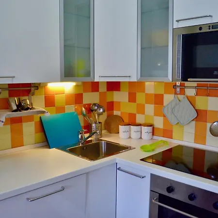 New Renovated With Balcony Porta Romana Appartement *