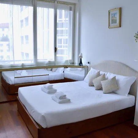 New Renovated With Balcony Porta Romana * Milán